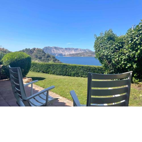 SAN TEODORO PUNTA EST 2 CAMERE GIARDINO VISTA MARE