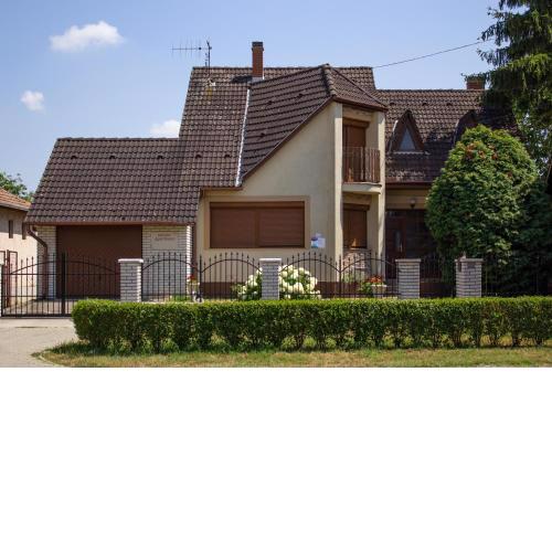 Sándor Apartman
