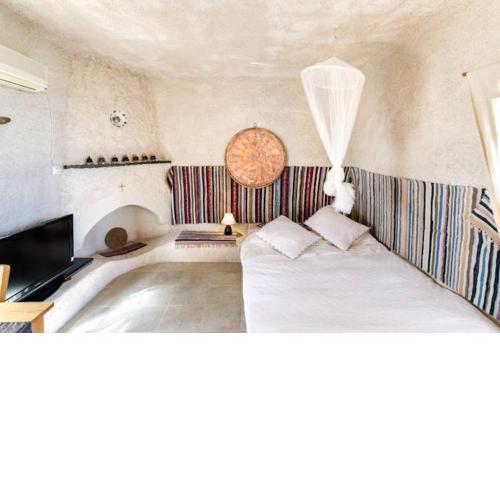 Sandy beach ~ Mesodokia studio