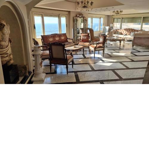 Sanstfano duplex apartment - families only