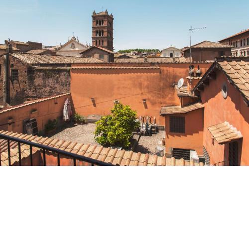 Santa Cecilia in Trastevere with Balcony