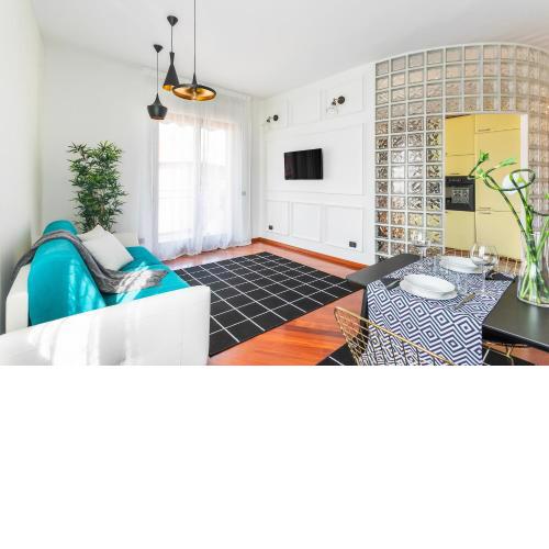 Santa Chiara Apartment by MyHomeInComo