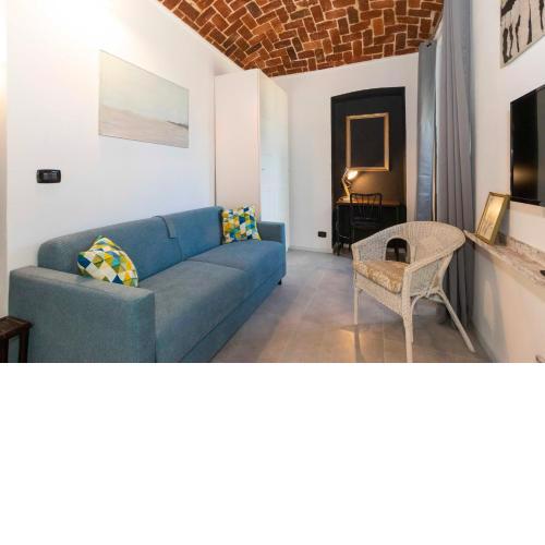 Santa Chiara Apartment near Piazza Statuto