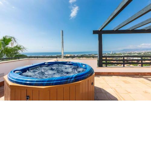 Santa Clara Penthouse, Marbella