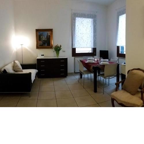 Santa Croce Apartment