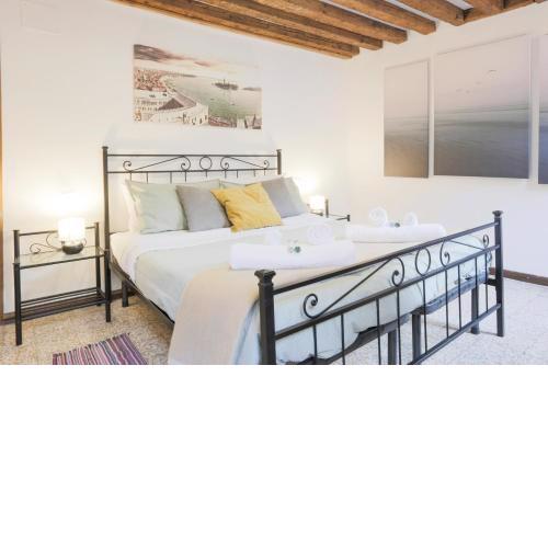 SANTA CROCE GUEST HOUSE