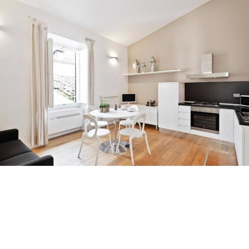 Santa Croce Stylish Flat