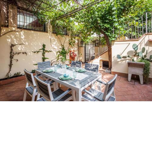 Santa Reparata Apartment with Patio and Terrace