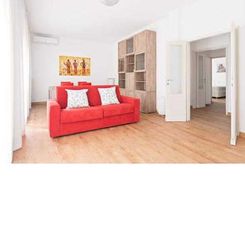 Santa Rita Roomy Apartments