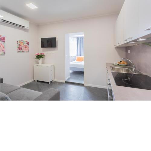 Sant'Agostino Apartments by Rent All Como