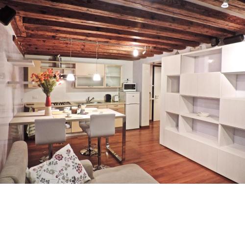 Sant'Aponal Apartment - WI FI