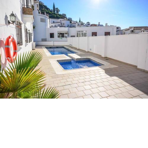 Santo Cristo 11, Frigiliana 1 Bedroom Apartment 2min Walk from the Old Quarter HansOnHolday Rentals