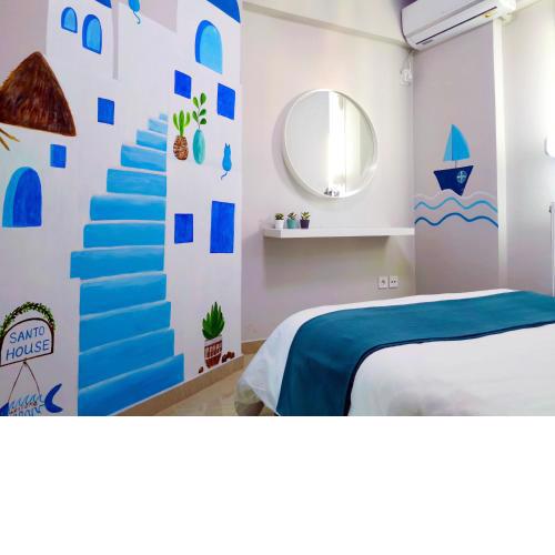 Santo House