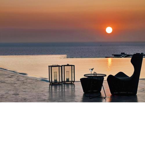 Santo Pure Oia Suites & Villas