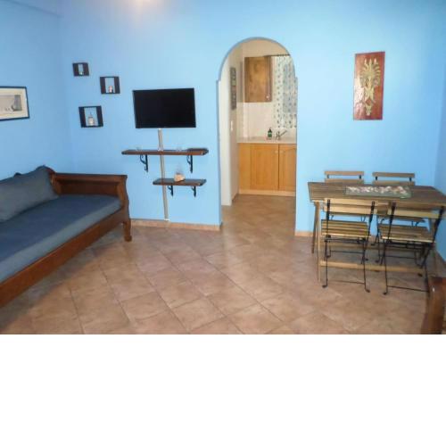 Santorious Family Apartment