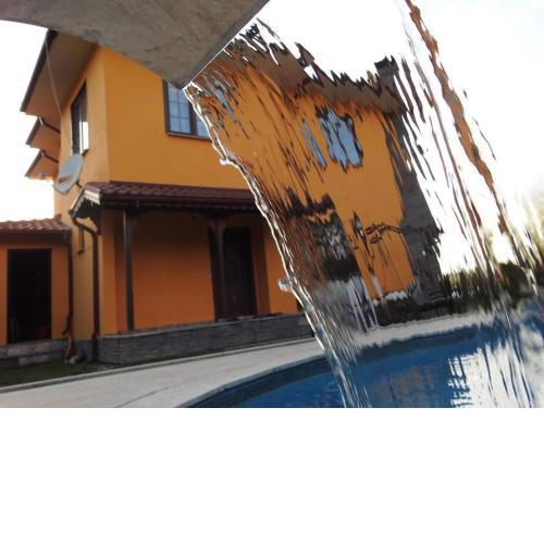 Sapanca Eryas Sarı Villa