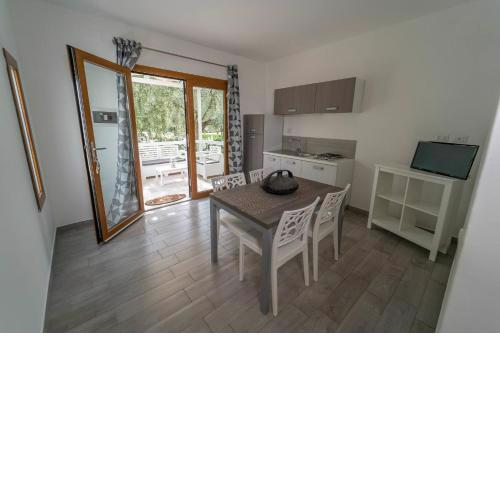 saracena Holiday Home with Private Beach and Swimming Pool
