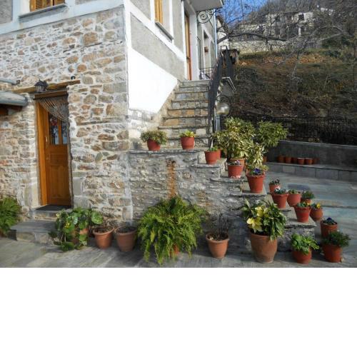 Sarafis Guesthouse