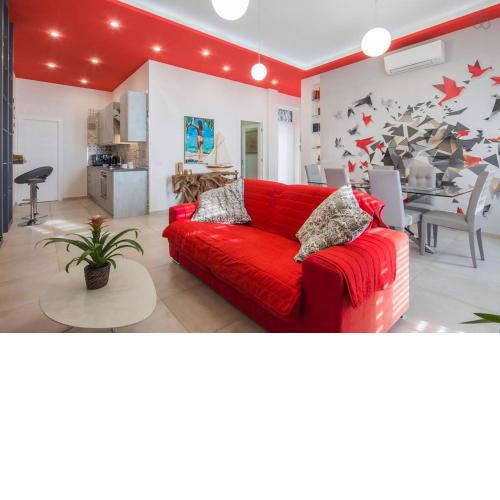 Sara’s SeaView Apartment