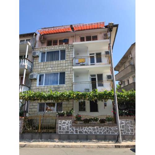 Sarievi Holiday Home