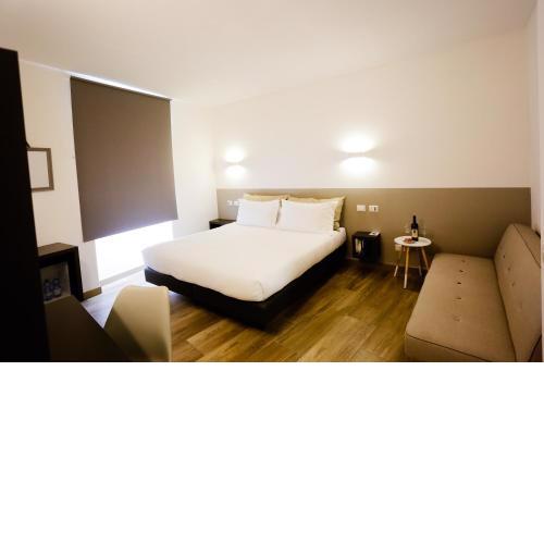 Sarzana's Rooms