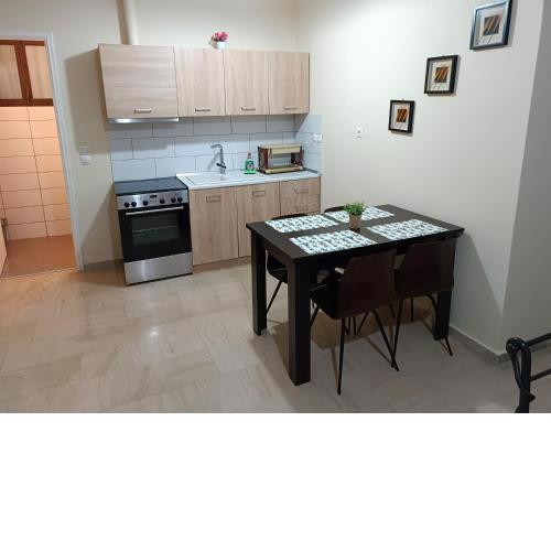 Savvas&Katia's luxury studio