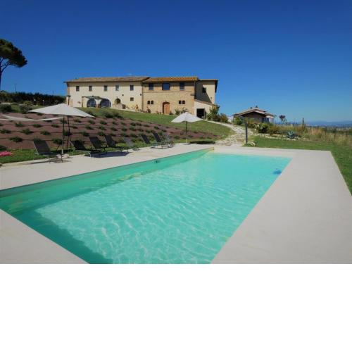 SCAPPO IN UMBRIA, Casale le stelle