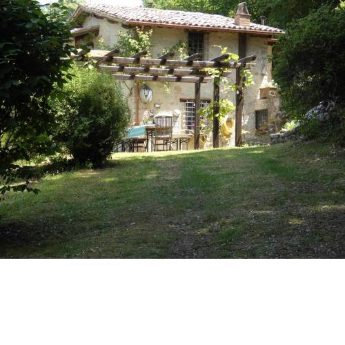 SCAPPO IN UMBRIA, Casale Nicoletta