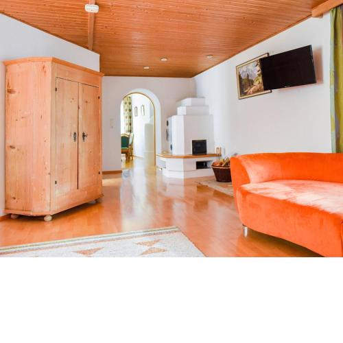 Scenic Apartment in Rattenberg near Reintaler See Lake