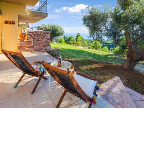 Scenic holiday home in Chalkidiki with garden