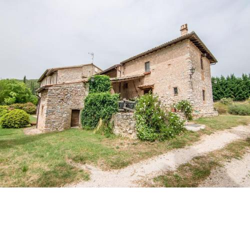 Scenic Holiday Home in Massa Martana with Private Pool