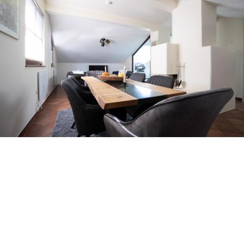 Schöne 4-Zimmer Wohnung mitten in den Alpen