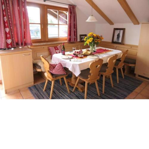 Schöne Dachgeschosswohnung