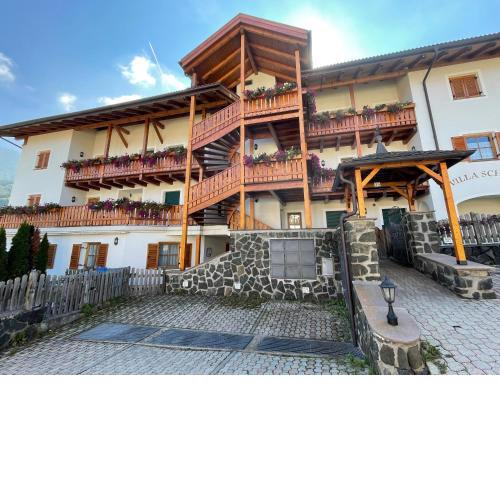 SciliarGuestHouse-due piani parcheggio privato