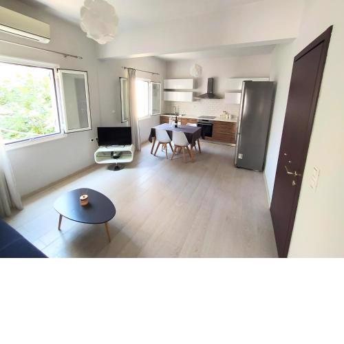 S&E New Port Apartment