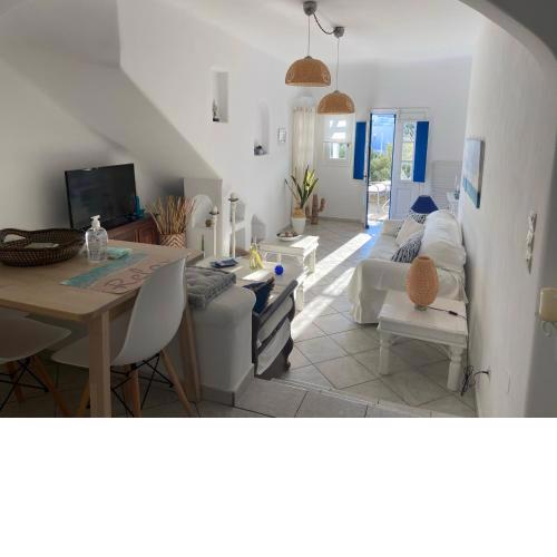 Sea and Sun beach house at Platys Gialos