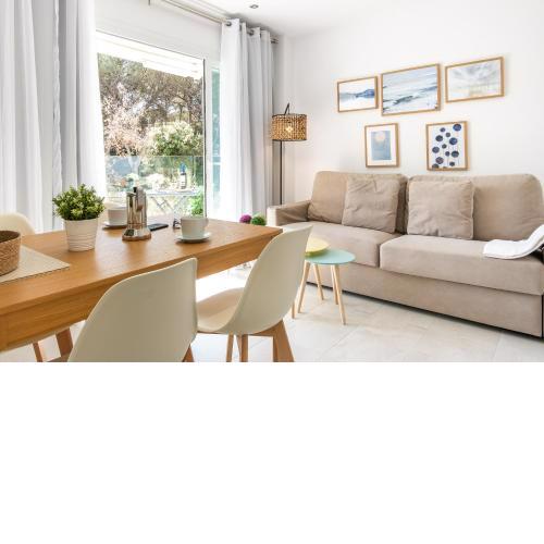 Sea apartment 1A with pool , 150 meters Canyamel Beach