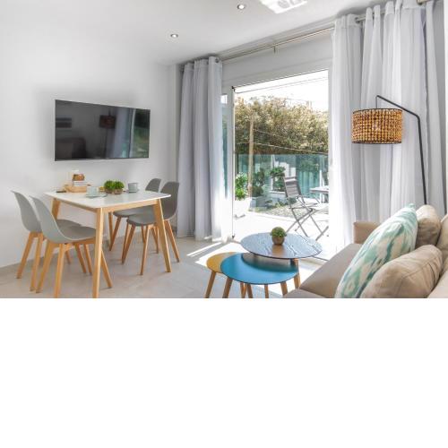 Sea apartment 1B with pool , 150 meters Canyamel Beach