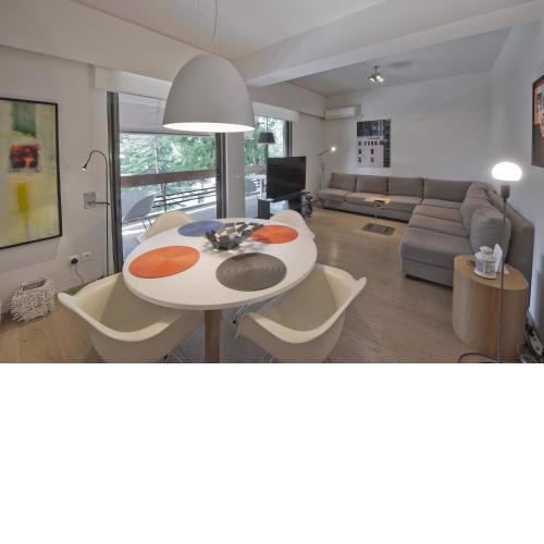 Sea Breeze Apartment