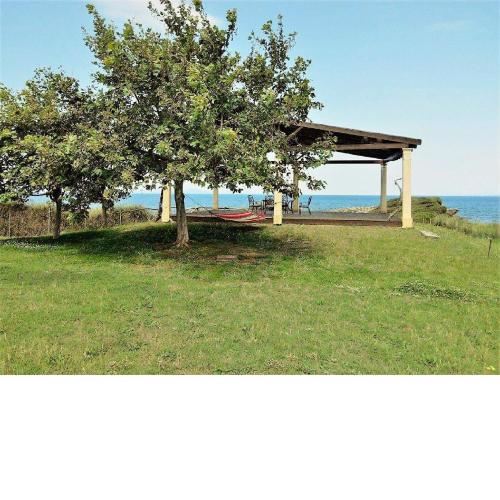 Sea Breeze Apartment