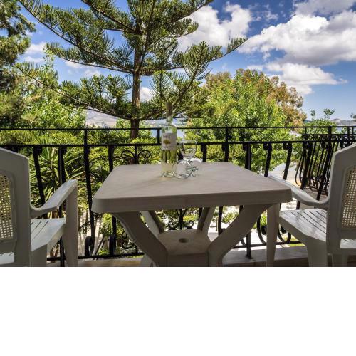 Sea Breeze Apartments
