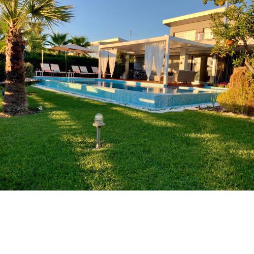 Sea Breeze Villa at Sani