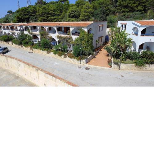 Sea Front Apartment 5 beds with balcony 250 meters from the beach