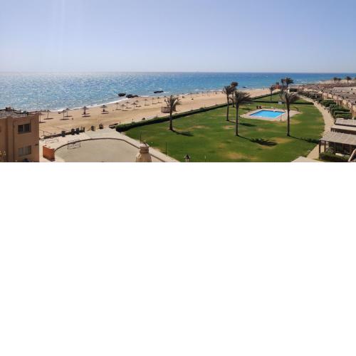 SEA FRONT chalet in Stella, for Friends and Families