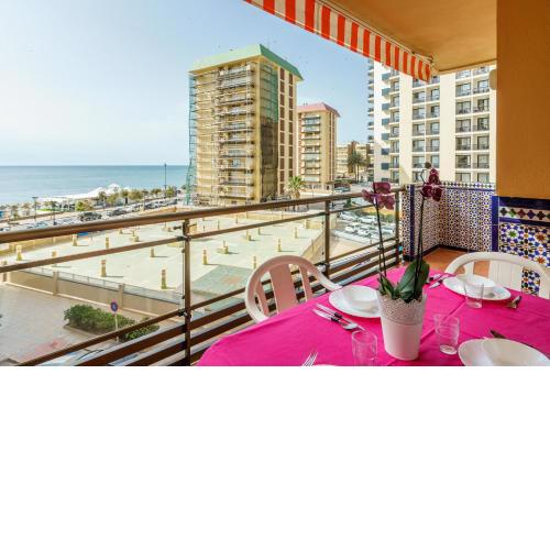 Sea front quiet excellent location