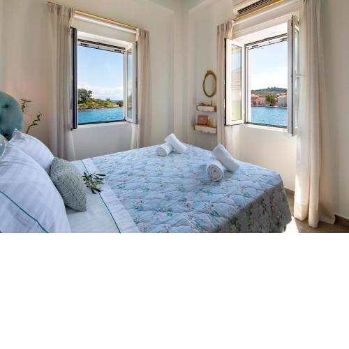 Sea Front Suite "SEA TALES"