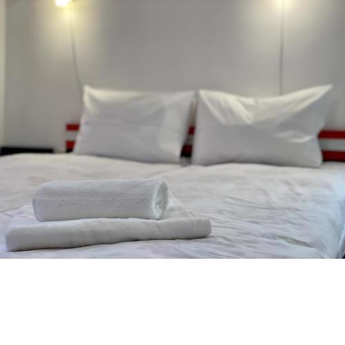 Sea Garden One Bed Apartment
