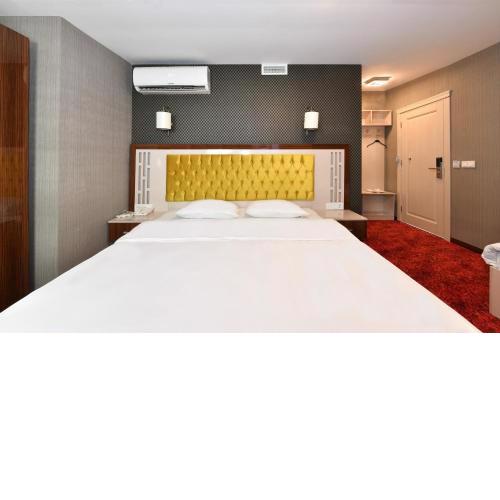 Sea Moon Hotel