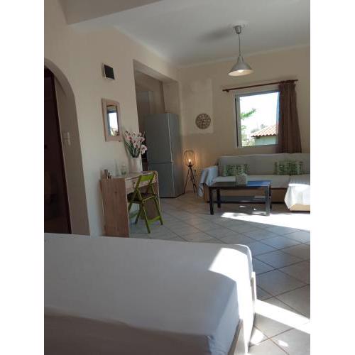 Sea Side House Kourouta