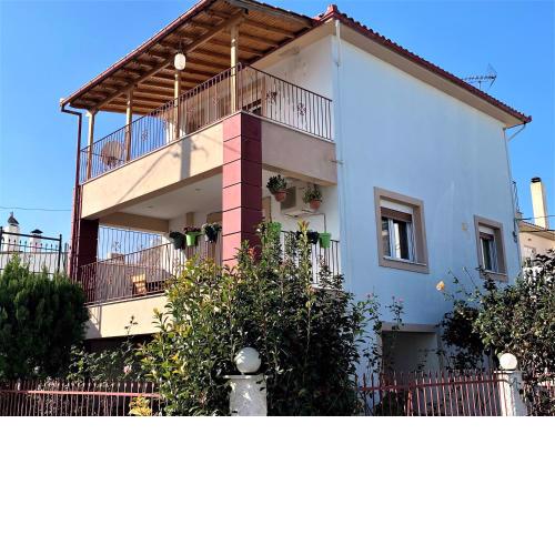 SEA SIDE HOUSE